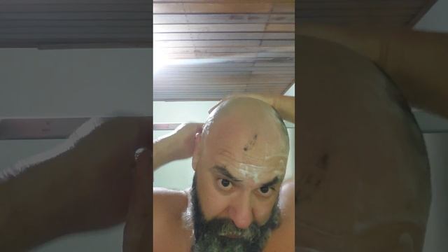 RASPANDO A CARECA - #careca #carecare #homem #barbudo #beardstyle #lifestyle #barbeirosucesso #eu