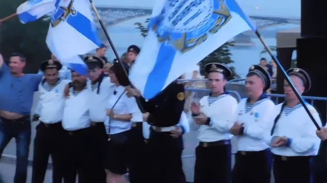 День ВМФ 2016 в Саратове. Гимн РООВФ "Союз Военных Моряков Саратовской области" смотреть онлайн