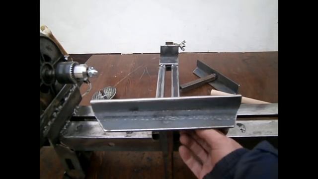 Токарный станок своими руками. Передняя бабка и подручник. смотреть онлайн