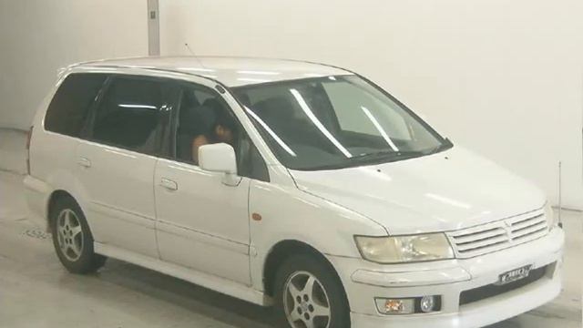 2000 MITSUBISHI CHARIOT GRANDIS N84W смотреть онлайн