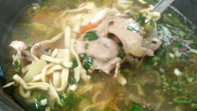 Рецепт куриной лапши . Как приготовить домашнюю лапшу .Пошаговый рецепт. |Мировой закусон смотреть онлайн