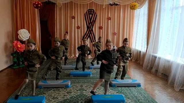 танец на степ-досках на 9 мая. смуглянка. смотреть онлайн