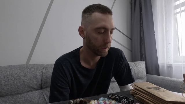 130 / О своем состоянии / Отправляю ваши заказы / Делаю авторские украшения / Жизнь в диагнозе /Онк смотреть онлайн