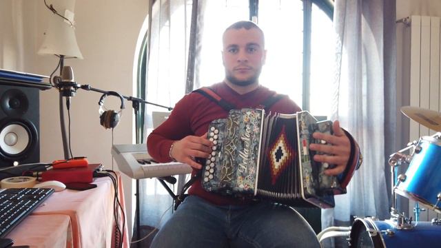 TU VUO FA L'AMERICANO - Damiano Teodoli - (R.Carosone) ORGANETTO смотреть онлайн