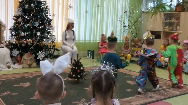 Танец петрушек смотреть онлайн