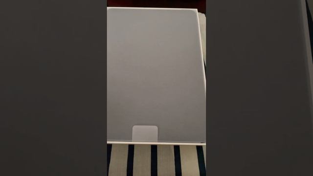 Unboxing iPad Air 5 смотреть онлайн