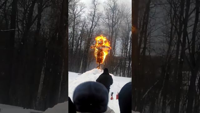 На Масленнице в Чебоксарах Лакреевском лесу смотреть онлайн