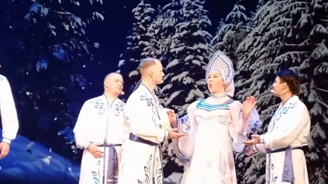 "Зима, зима!" Елена Марченко и Астраханский государственный ансамбль песни и танца. смотреть онлайн