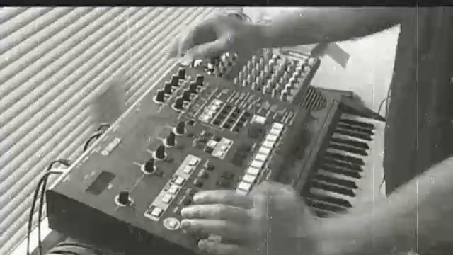 STeK __preview of a new track__ Yamaha+Reason SW смотреть онлайн