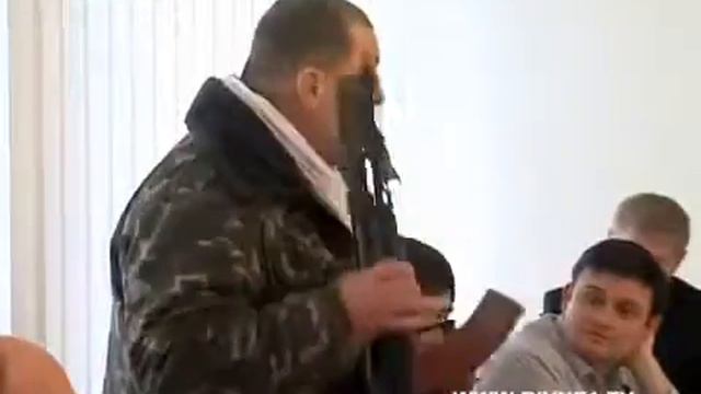 Украина,Майдан РОВНО Сашко Білий в облсовете решать будет тот, у кого автомат Калашникова Ч 1 War смотреть онлайн