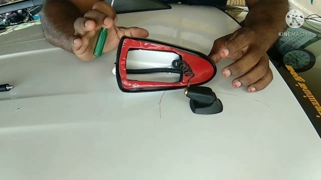 HOW TO INSTALL SHARK FIN ANTENNA ON RENAULT TRIBER(RXZ) смотреть онлайн