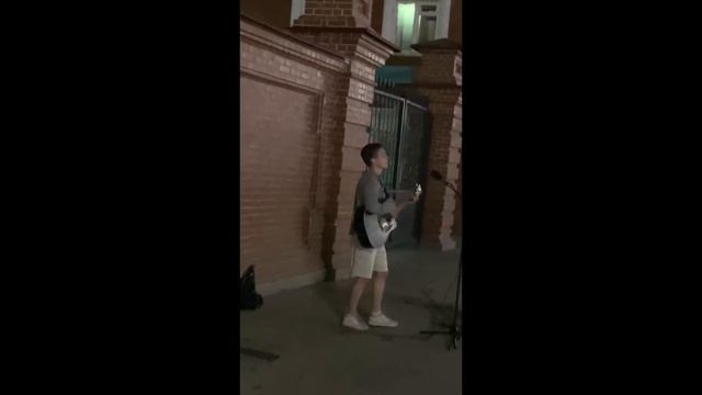 Баста - Сансара/На улице в честь 300 летия Екатеринбурга/Raevsmus смотреть онлайн