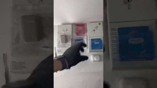  Чехол силиконовый для наушников Apple AirPods 1-3 и AirPods Pro 1-2 в коробочке / в пакетике смотреть онлайн