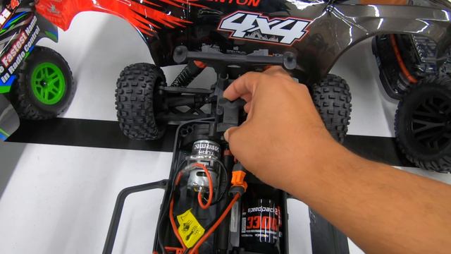 Traxxas Slash 4x4 And Arrma Senton 4x4 Comparison