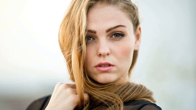 Девочке три, она едет у папы на шее...Трогательный стих. Поэзия Души смотреть онлайн