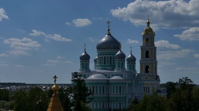 Прямая трансляция пользователя Свято-Троицкий Серафимо-Дивеевский женский монастырь смотреть онлайн