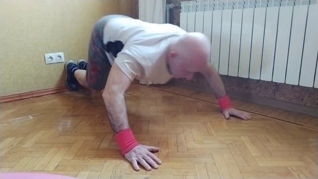 60 отжиманий Майка Тайсона. Фитнес 60+ смотреть онлайн