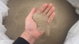 Кварцевый песок, фр. 0,8-1,2 мм, фасовка по 25 и 1000 кг.