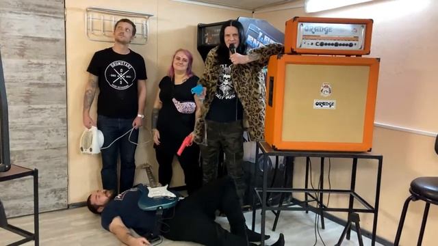Приглашение группы SHKVAL на Punk hardcore ёлку 4 Января смотреть онлайн