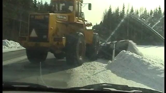 Сброс вала в кювет погрузчик смотреть онлайн