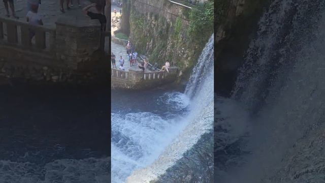 Новоафонский водопад смотреть онлайн
