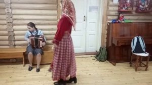 635 Наигрыш на кирилловской гармони «Русского» с пл.mp4