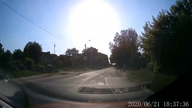 Зачем смотреть вправо при левом повороте? смотреть онлайн