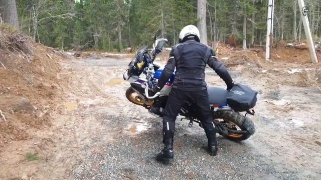 BMW R 1250 GS В снежном плену Дорога закончилась 17.10.2020 смотреть онлайн