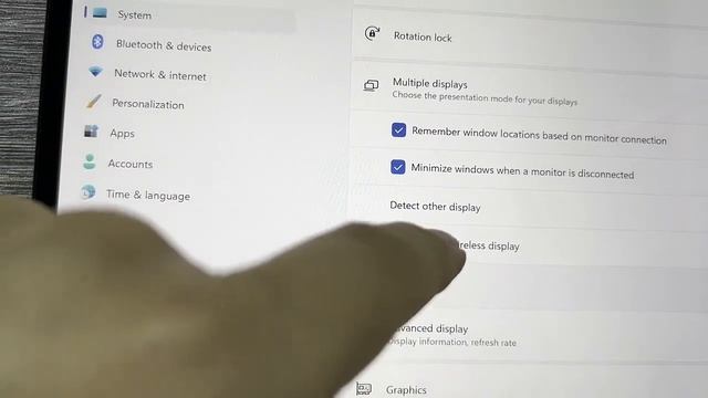 Microsoft Surface Pro 9 cast to a Wireless Monitor смотреть онлайн