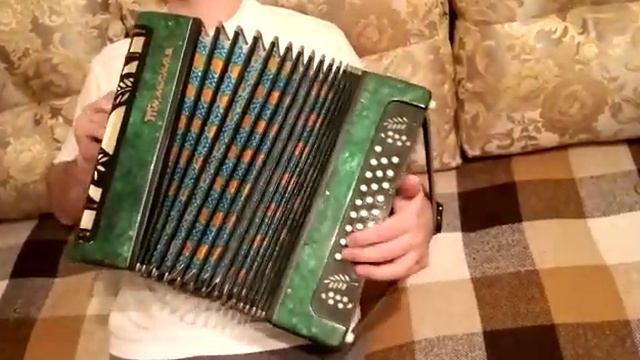 На гармошке как на аккордеоне смотреть онлайн