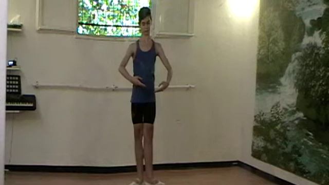 Demi rond de jambe par terre смотреть онлайн