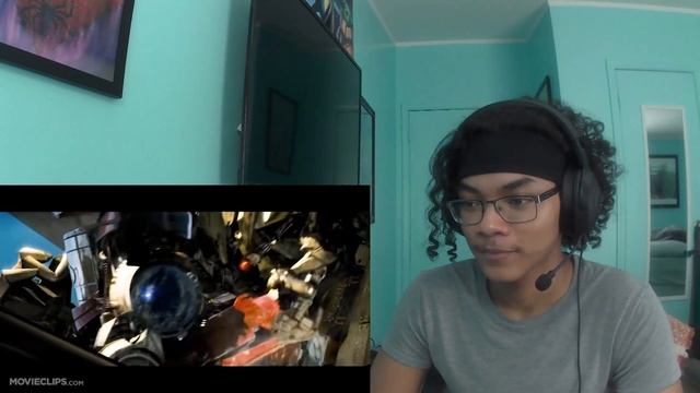 Optimus Prime Battles Bonecrusher Reaction! смотреть онлайн