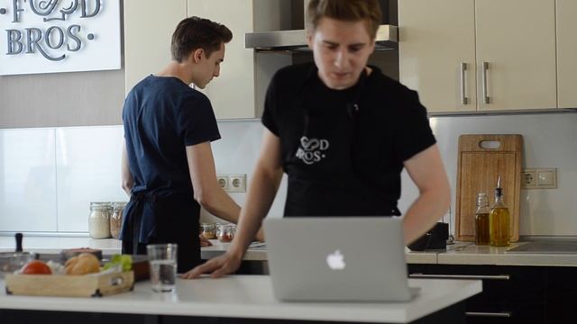 Рецепт СОЧНОГО бургера смотреть онлайн