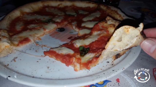 Un Sabato di ordinaria PIZZARIA смотреть онлайн