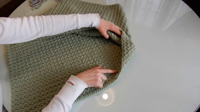 CROCHET SIMPLE AND EASY PONCHO | How To Put Together A One Piece Poncho смотреть онлайн