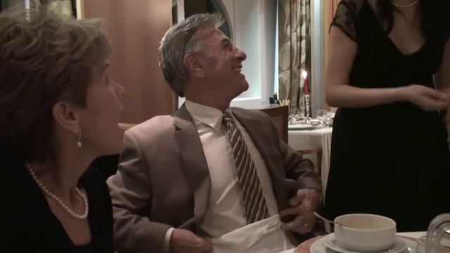 2010-11-09 Ужин с президентом Xooma Рон Хавеллом смотреть онлайн