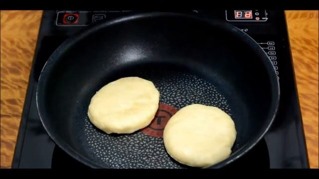 Как сделать хлеб без духовки на сковороде простой рецепт смотреть онлайн