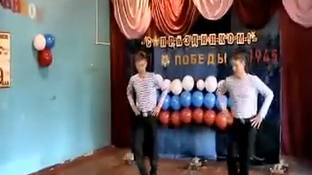 Матросский танец "ЯБЛОЧКО" смотреть онлайн