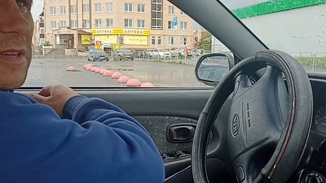 ДОЖДЛИВЫЙ ЧЕЛЯБИНСК//КОСИМ ТРАВУ//КУПИЛИ МЯСО ДЕЛАЕМ ФАРШ смотреть онлайн