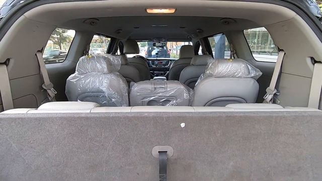 2016 KIA ALL NEW CARNIVAL 11 SEATS + DLX + LEATHERSEATS смотреть онлайн