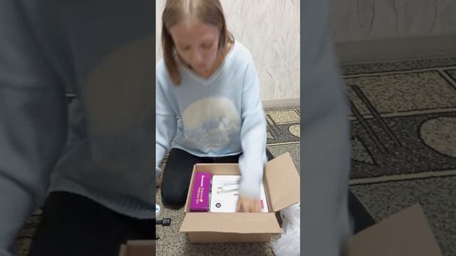 доча купила набор для ногтей,,Папа нашёл себе Гровер!!! смотреть онлайн