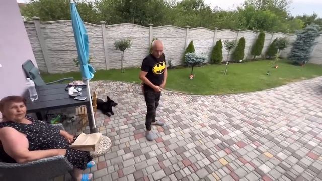 Гости на Игрени! Самвел отказался садиться за стол! Т.В. хочет сладкого смотреть онлайн