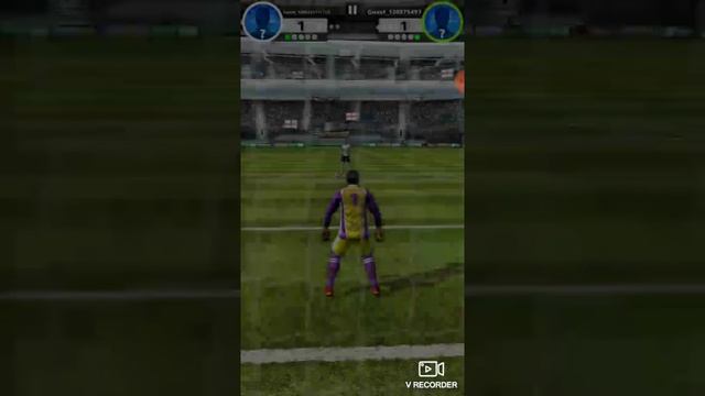 Играем в Football STRIKE с другом смотреть онлайн
