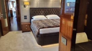 Обзор моторной яхты Princess 32M