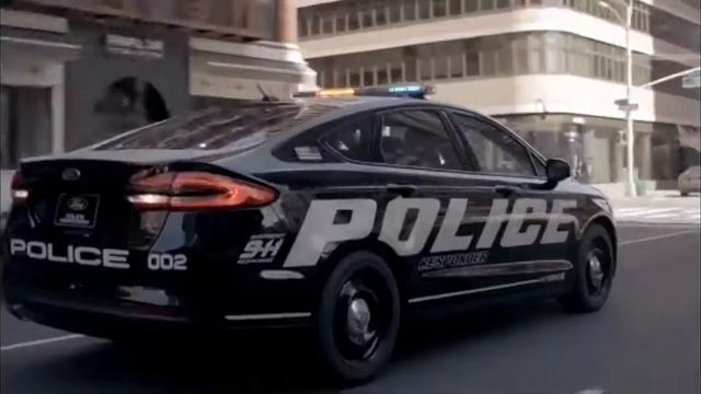 Ford Police Responder Hybrid Sedan 2018 модельного года смотреть онлайн