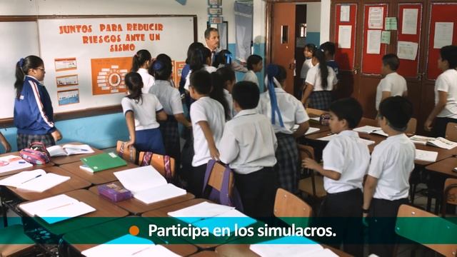 Simulacro Escolar de Sismo смотреть онлайн