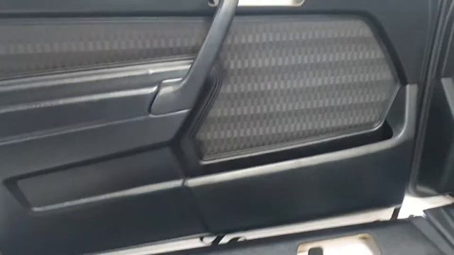 Салон на Mercedes-Benz W201 E190