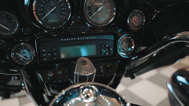 Ultimate CVO SideCar Harley-Davidson Build смотреть онлайн