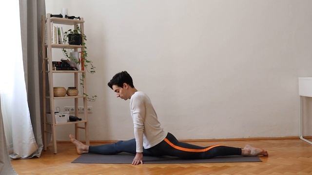 BALLET TUTORIAL |  STRETCHING ROUTINE FOR BALLET DANCERS