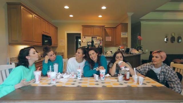 SONIC MUKBANG! | First Loves, Embarrasing Moments, Sleep Talking + MORE смотреть онлайн